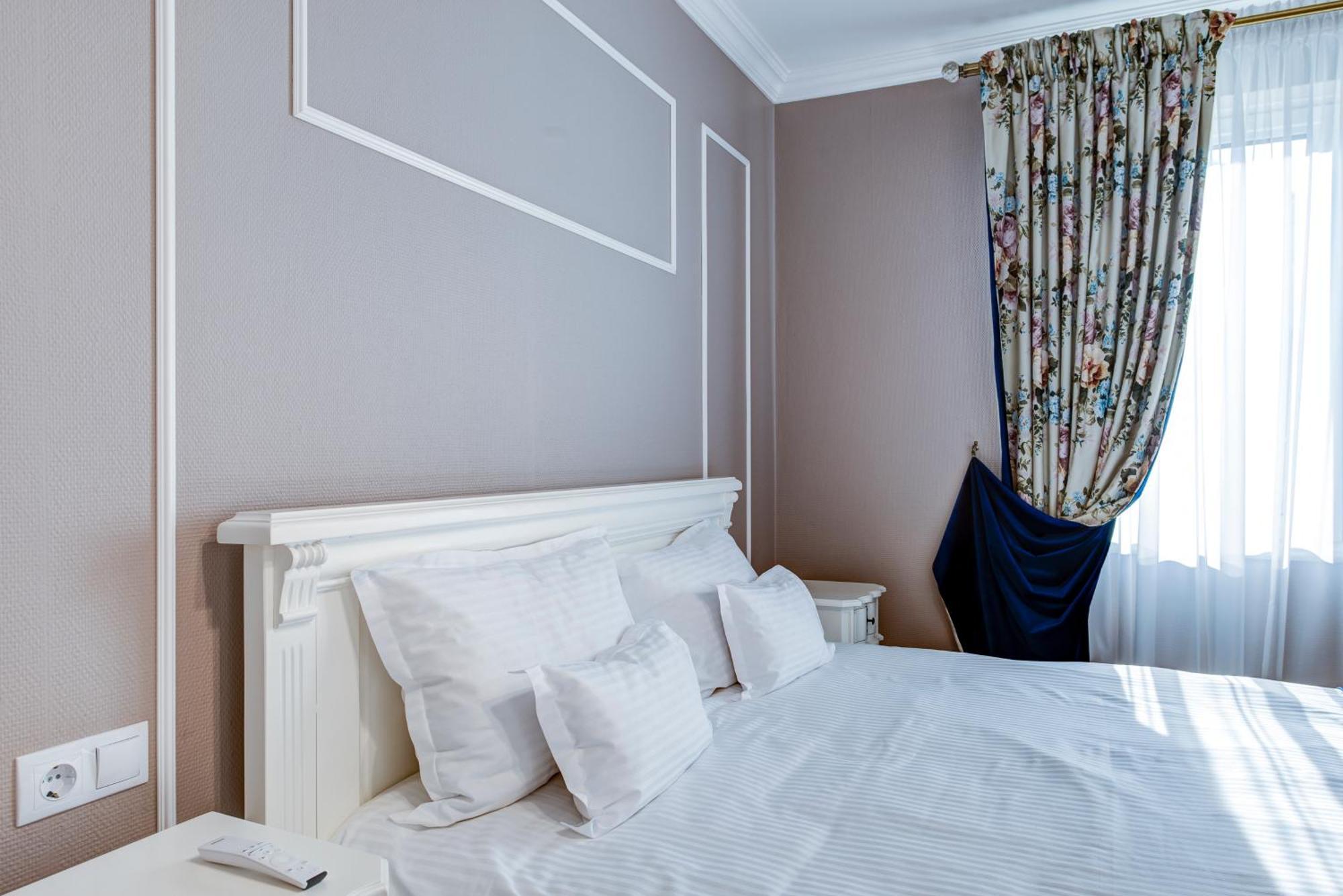 Montana Popa Aparthotel Blaj Bagian luar foto